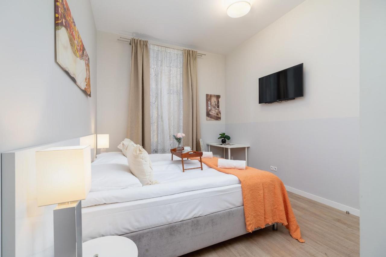 Central Planty Park Apartment Lobzowska By Noclegi Renters Cracovie Extérieur photo